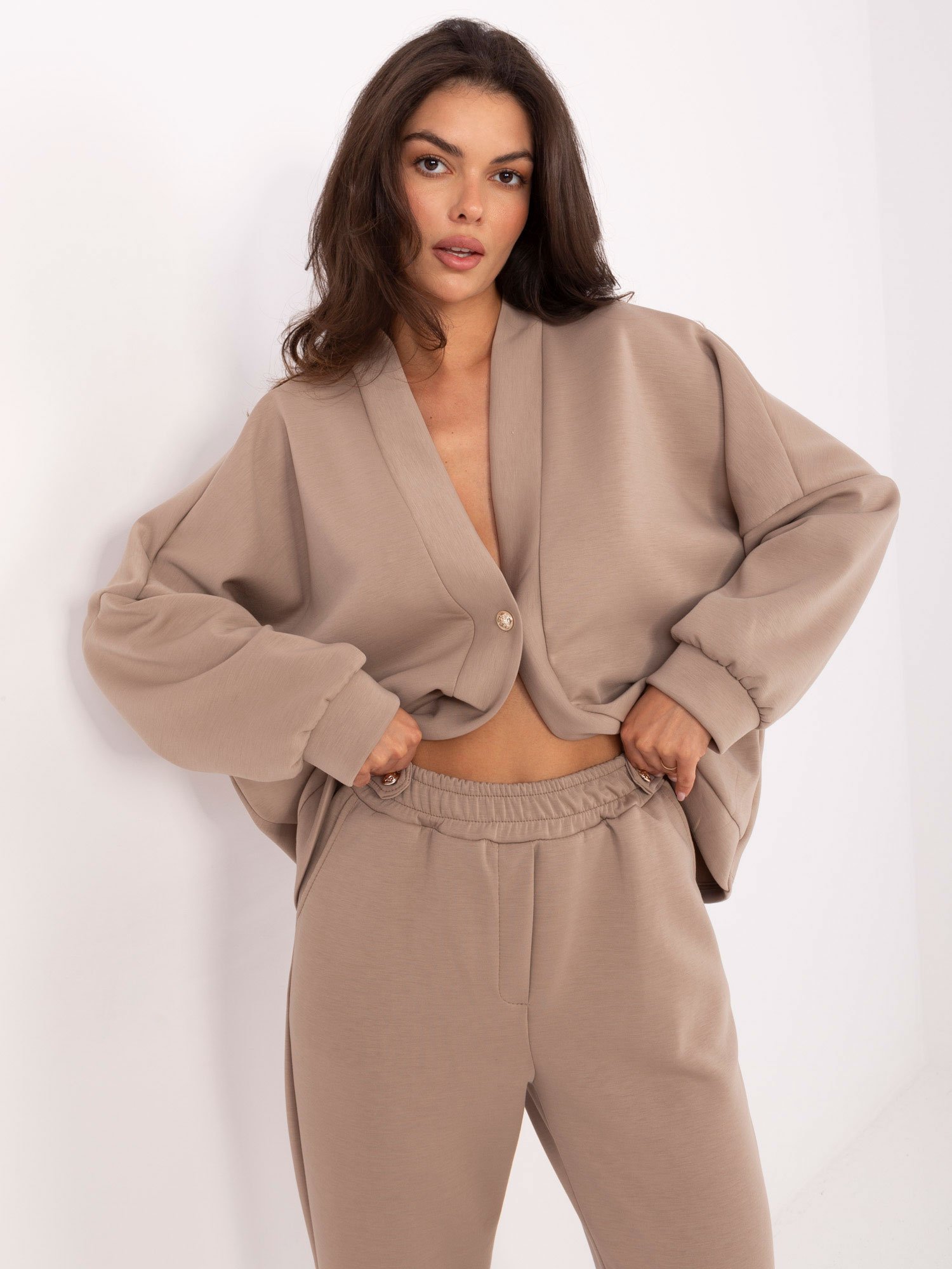 Stilingas oversize kardigano ir kelnių komplektas "YVONA" tamsi smėlio - Image 4