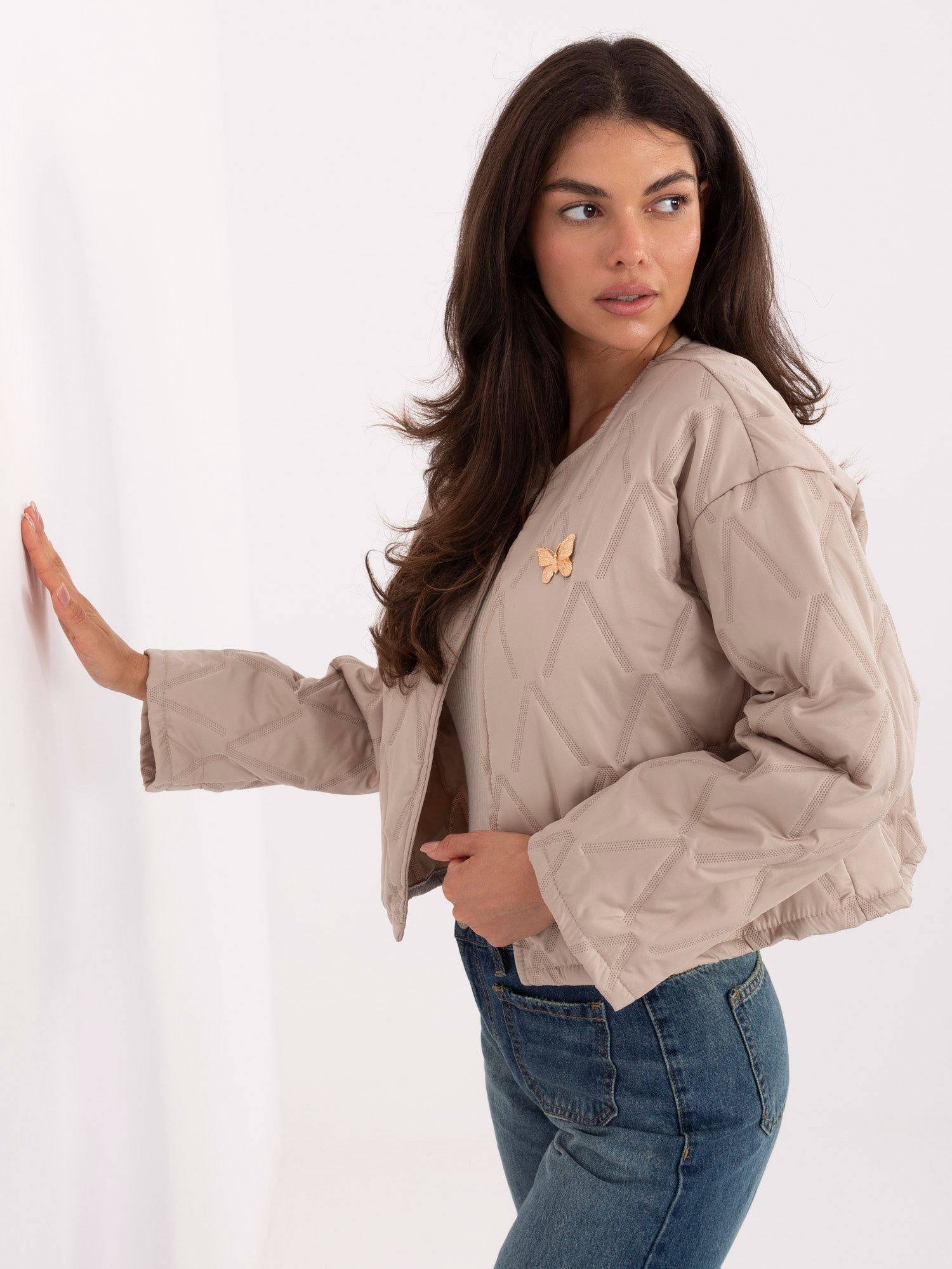 Lengva striukė su drugelio formos sage IT-KR-FL8357.82 beige