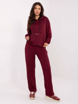 Laisvalaikio komplektas su kengūros kišenėmis ir gobtuvu "NOEMMI" bordo