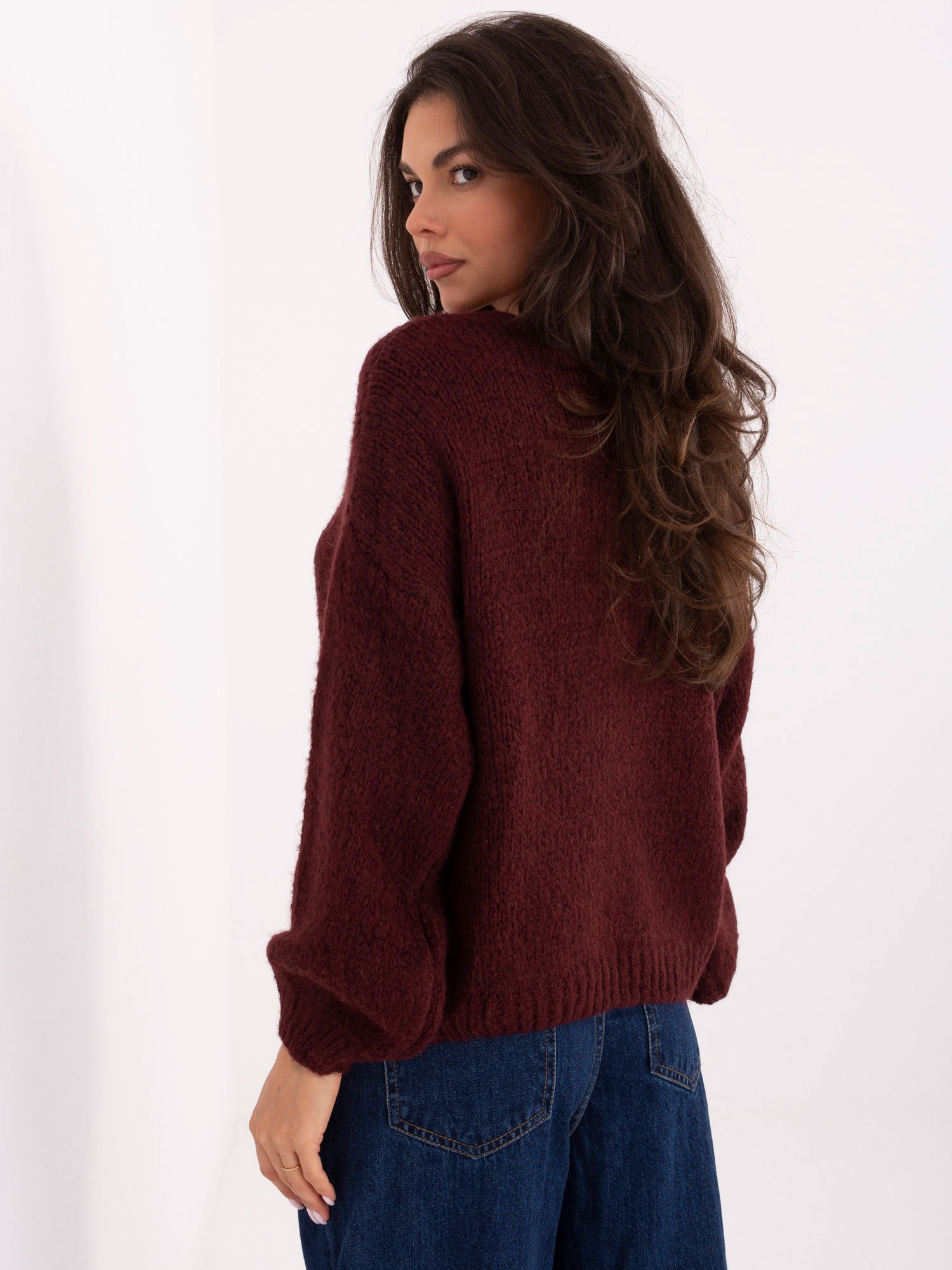 Klasikinis megztinis su sagomis MI-SW-0309.89 bordo - Image 4