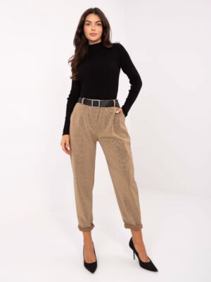 Odos imitacijos kelnės su subtiliu tekstūriniu raštu "MORYN" karamelinė