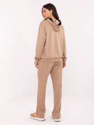 Alternative view of Laisvalaikio komplektas su kengūros kišenėmis ir gobtuvu "NOEMMI" tamsi smėlio