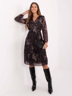 Gėlėta plisuoto audinio suknelė IT-SK-10536-2.35 juoda