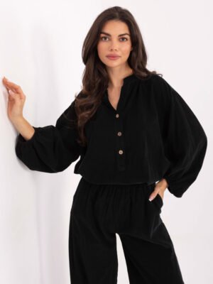 Laisvo modelio velveto audinio marškiniai "MILA"  juoda