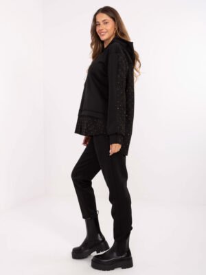 Alternative view of Laisvalaikio komplektas su sluoksniuotu džemperiu ir kelnėmis "PREPPY" juoda