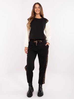 Laisvalaikio komplektas su dvisluoksniu efektu ir leopardo rašto juostelėmis "COSMINA" juoda