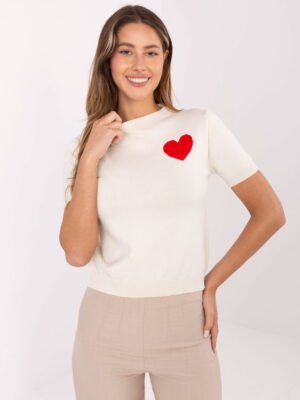 Klasikinis  megztukas trumpomis rankovėmis su dekoratyvine širdele "CARMELLA" šviesi smėlio