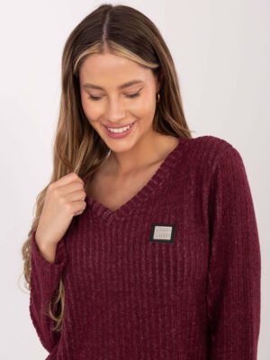 Alternative view of Klasikinis ribuoto rašto megztinis su V formos iškirpte "ESTERA" bordo