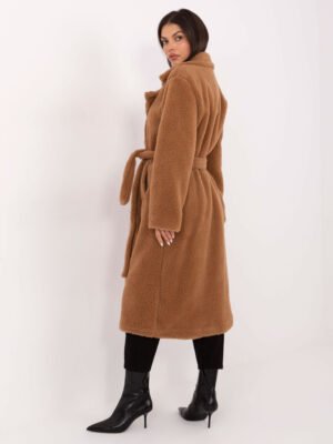 Alternative view of Jaukus ilgas kailiuko tekstūros paltas "LAVITO" karamelinis