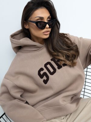 Alternative view of Oversize džemperis su užrašu ir gobtuvu "MOSSE" tamsi smėlio