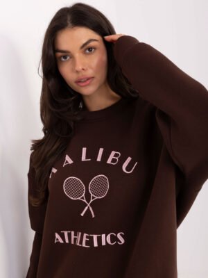 Alternative view of Džemperis su užrašu "MALIBU" tamsiai ruda