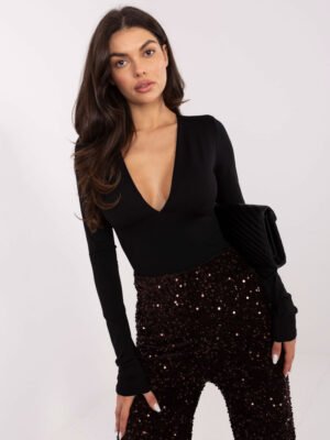 Prigludusi palaidinė su rankovėmis ant nykščių "Endera" juoda