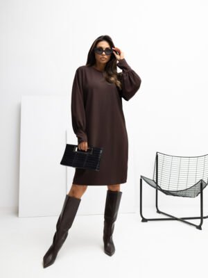 Laisvo modelio trikotažinė suknelė "NEDA" ruda