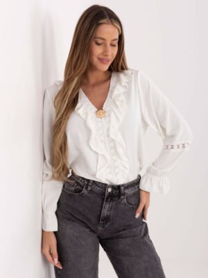 Palaidinė su nėrinių detalėmis, raukiniais ir puošnia sage "LACE" pieno balta