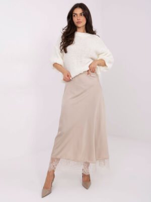 Ilgas satino sijonas su nėrinių apdaila apačioje "SALLI" šviesi smėlio