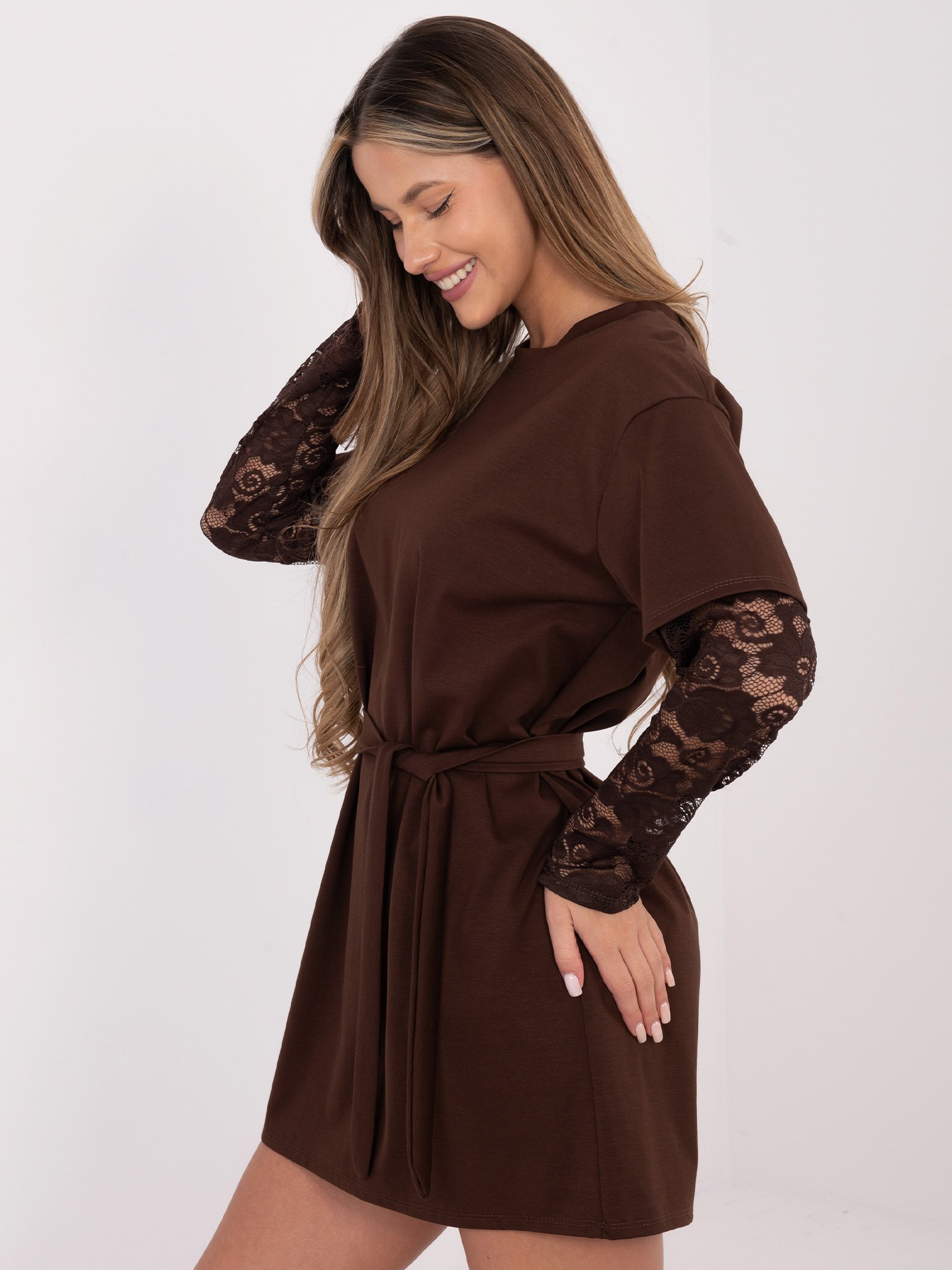 Laisvo silueto suknelė su nėriniais "SAIBEL" ruda - Image 3