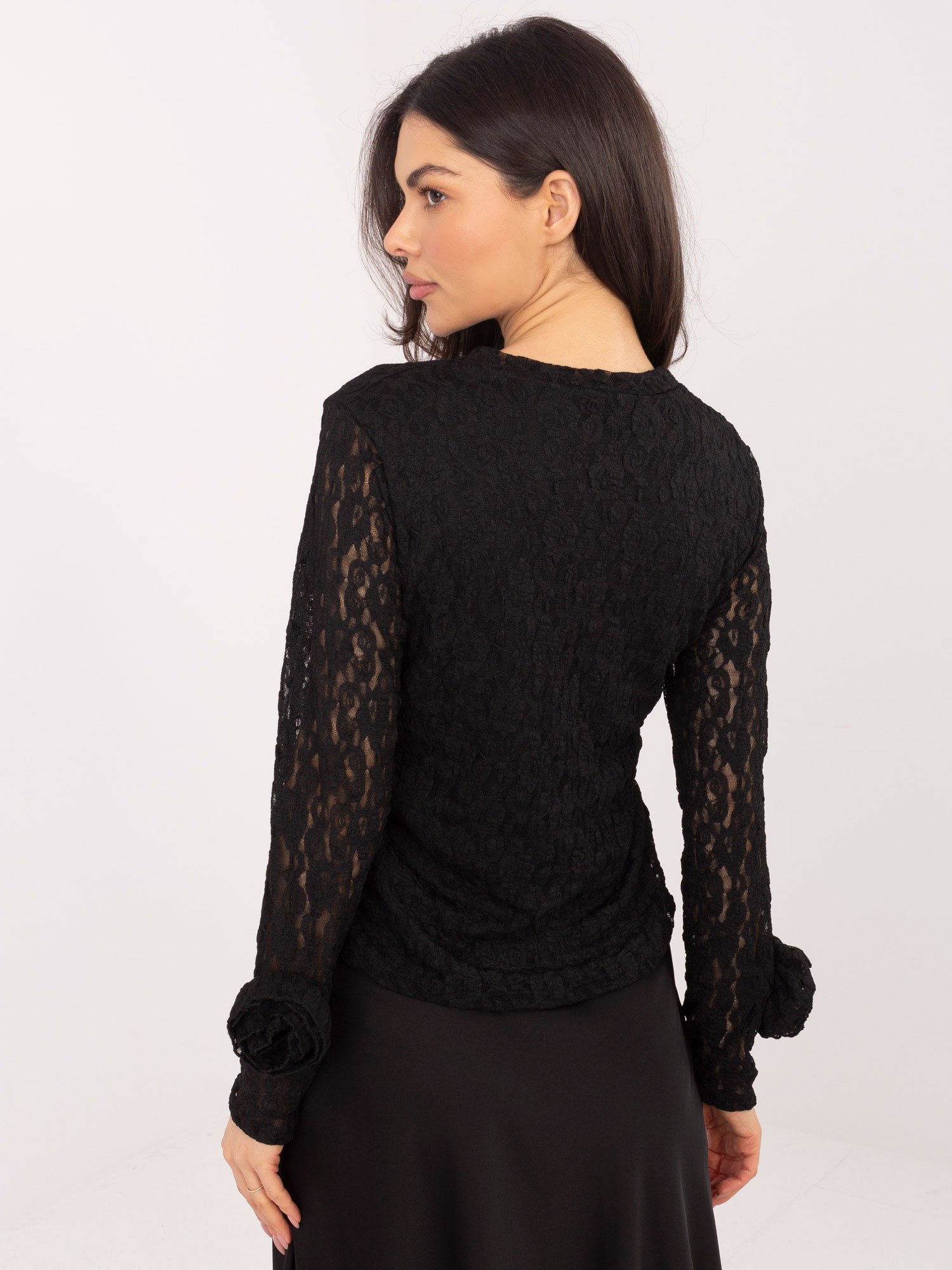 Puošni nėrinių palaidinė su dekoratyviomis gėlėmis ant rankogalių "ANDREA" juoda - Image 5