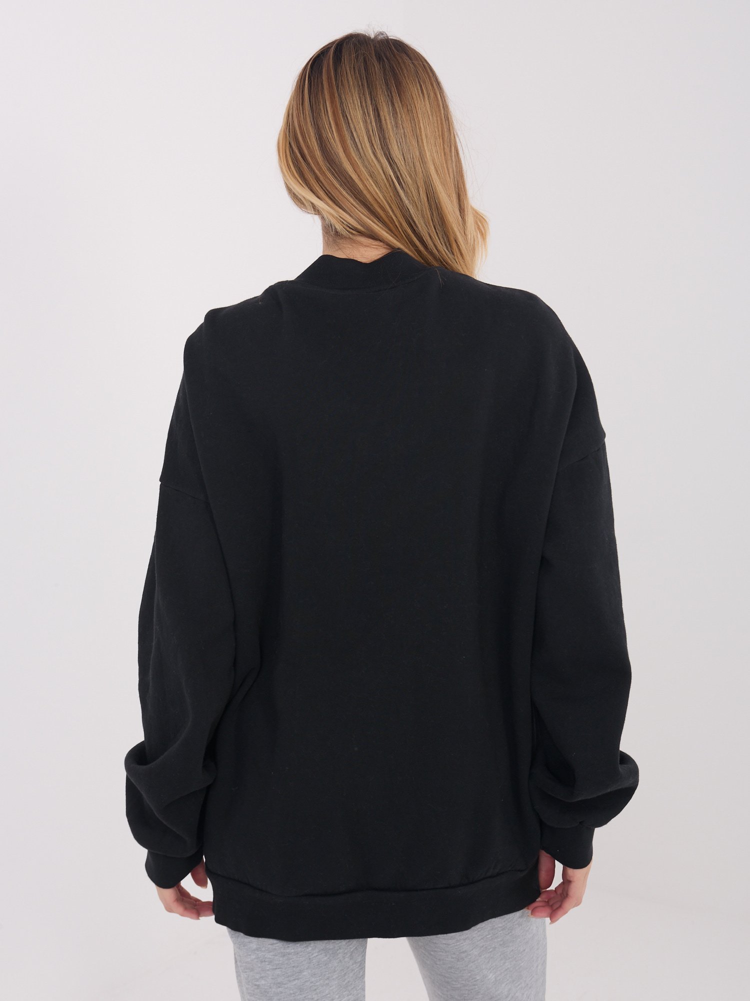 Oversize užsegamas džemperis "TOMI" juoda - Image 2