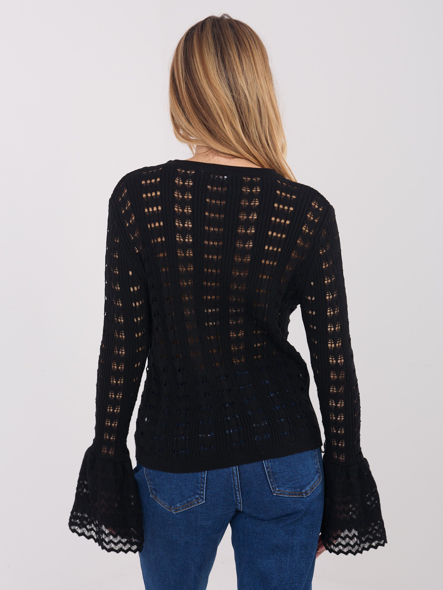 Užsegamas nėrinių megztukas su varpelio formos rankogaliais "NELLY" juoda - Image 3