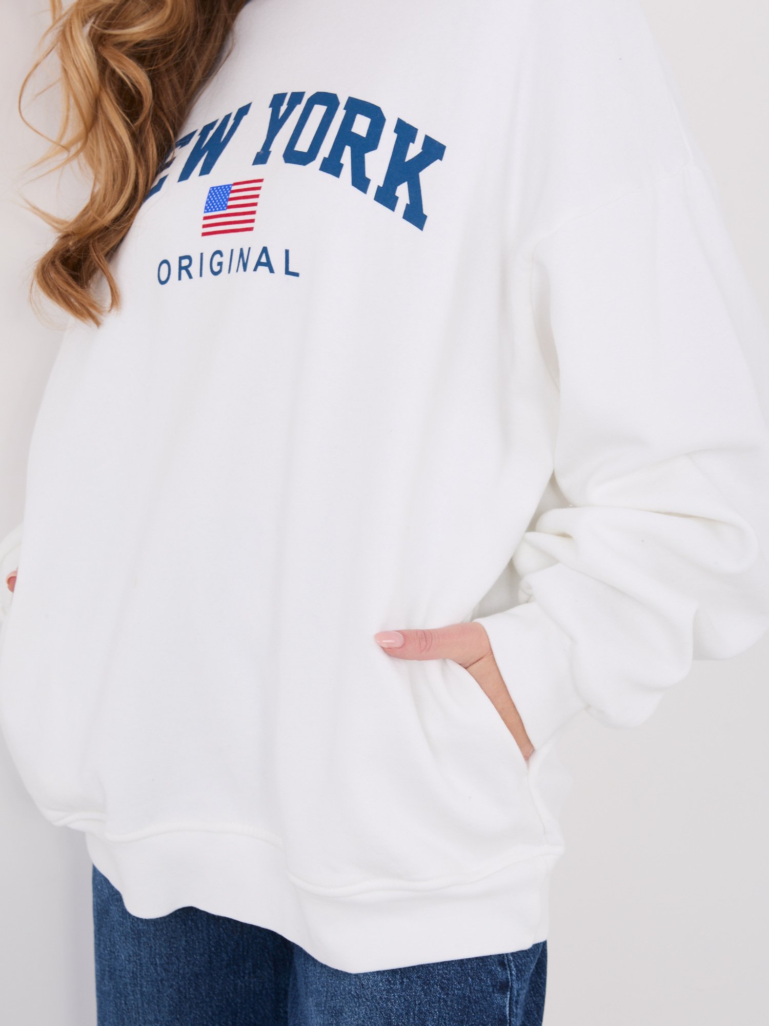 Šiltas oversize džemperis su pūkeliu "KLARA" pieno balta - Image 3