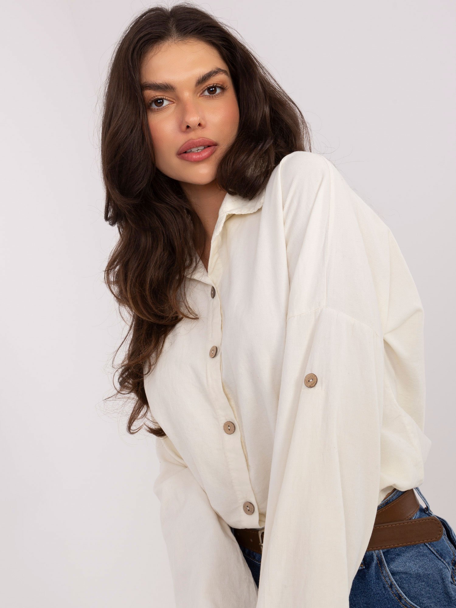 Laisvalaikio stiliaus marškiniai su reguliuojamomis rankovėmis "SAIRA" šviesi smėlio - Image 3