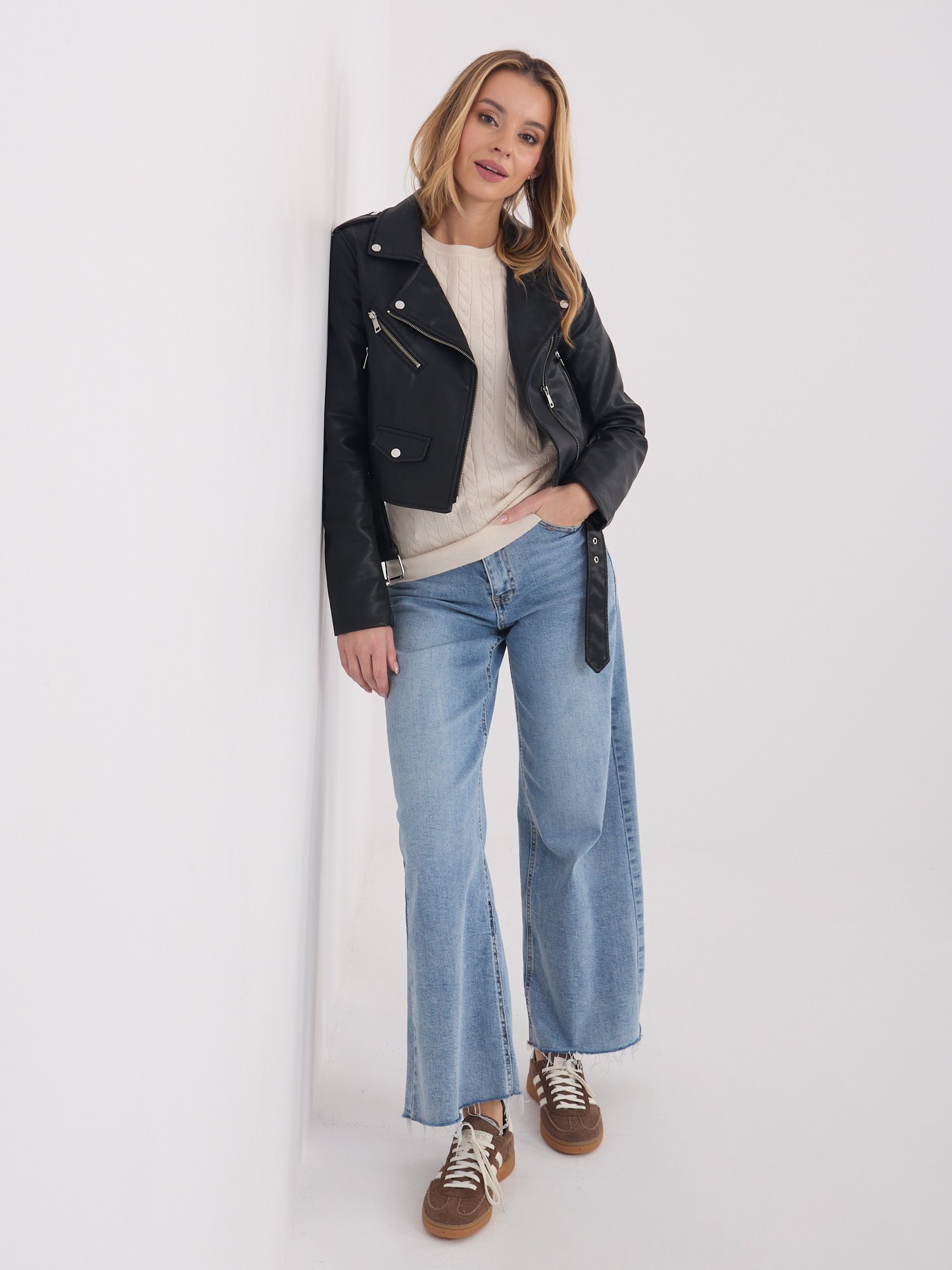 Megztukas trumpomis rankovėmis "ADRIA" šviesi smėlio - Image 2