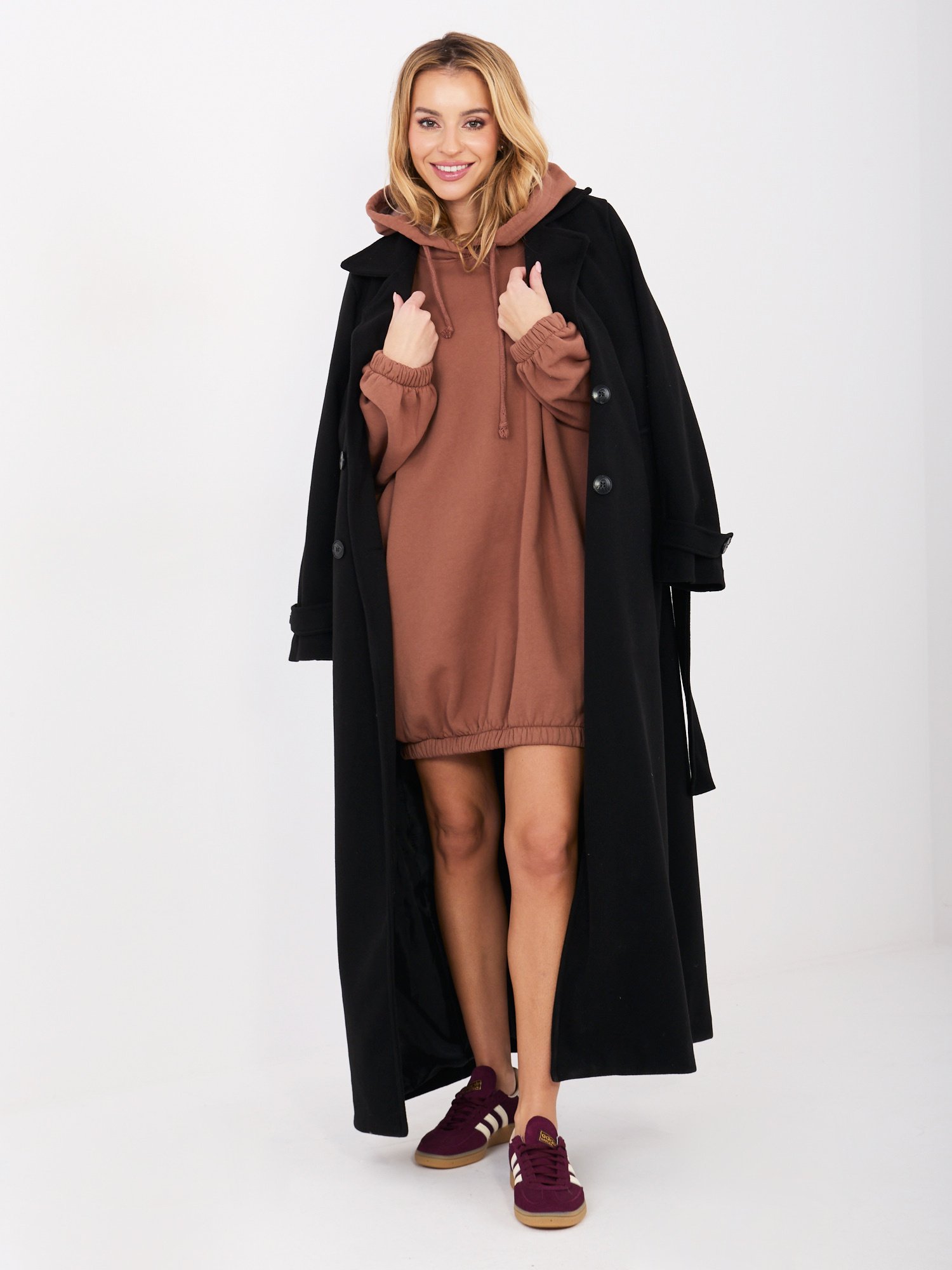 Oversize džemperinė suknelė su gobtuvu "CONI" šviesi ruda - Image 6