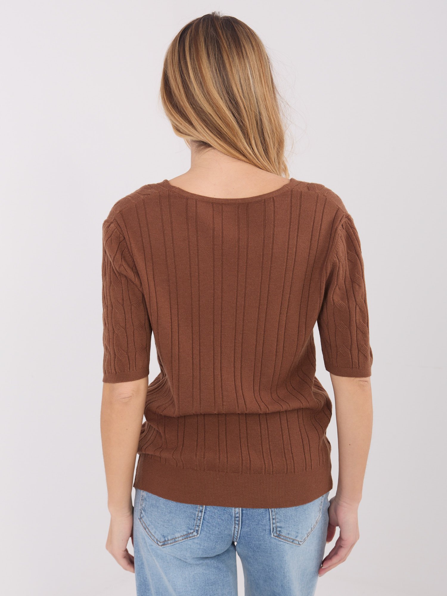 Tamprus klasikinis megztinis "KEINA" šviesi ruda - Image 3