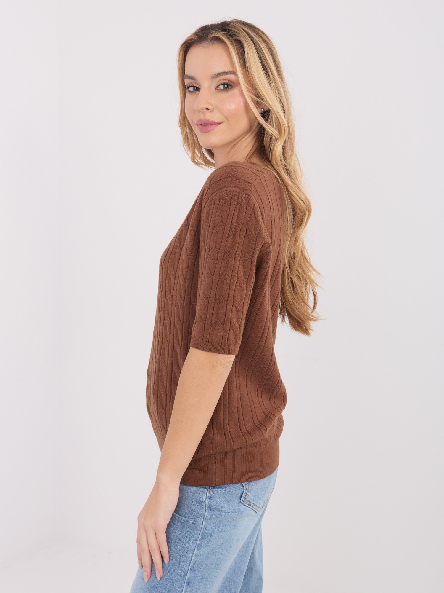 Tamprus klasikinis megztinis "KEINA" šviesi ruda