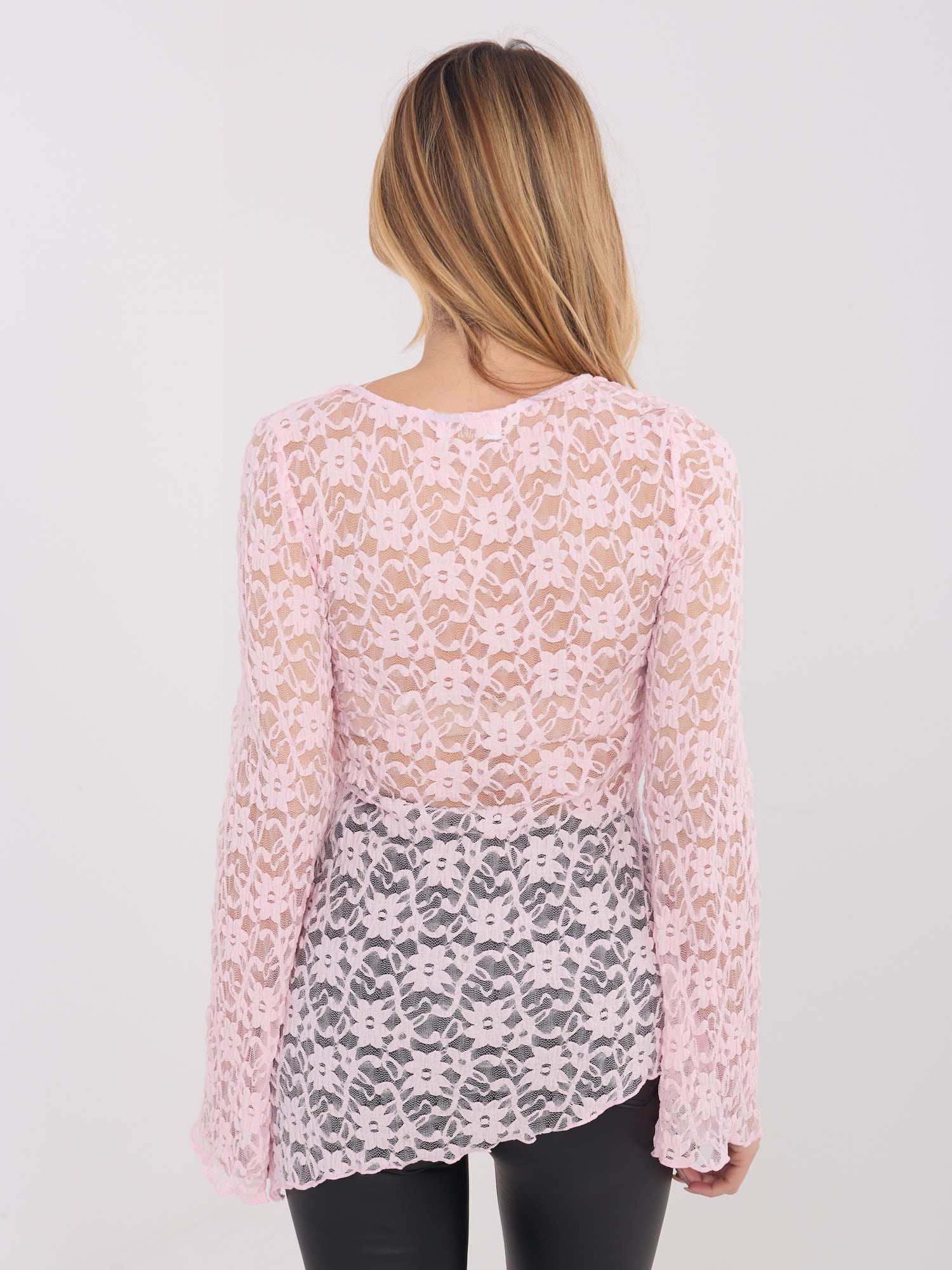 Permatoma nėrinių palaidinė su platėjančiomis rankovėmis "SARITA" šviesi rožinė - Image 2