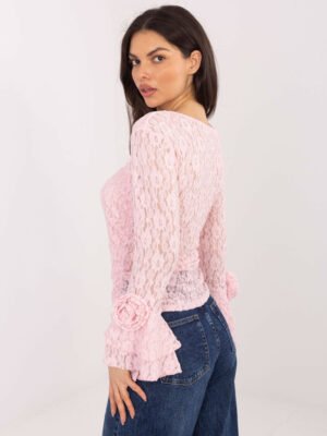 Alternative view of Nėrinių palaidinė su dekoratyvinėmis rožėmis ant varpelio formos rankogalių "JESSY" rožinė