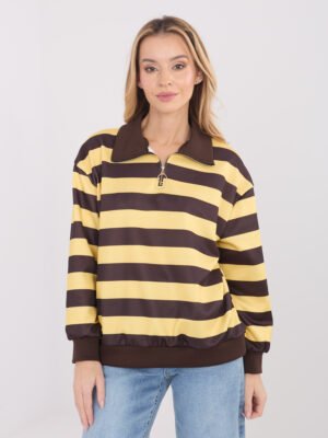 Alternative view of Oversize džemperis plačiomis juostomis su trumpu užtrauktuku "REMI" geltona