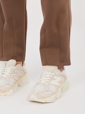 Alternative view of Laisvo silueto džemperio ir kelnių komplektas  "CORA" ruda