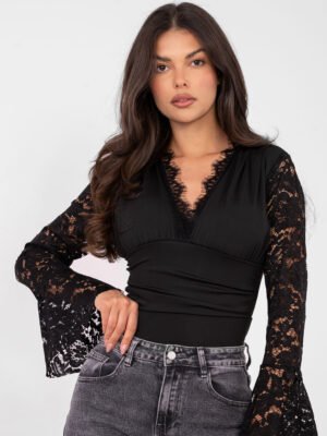 Alternative view of Bodis varpelio formos nėrinių rankovėmis "RENATA" juoda