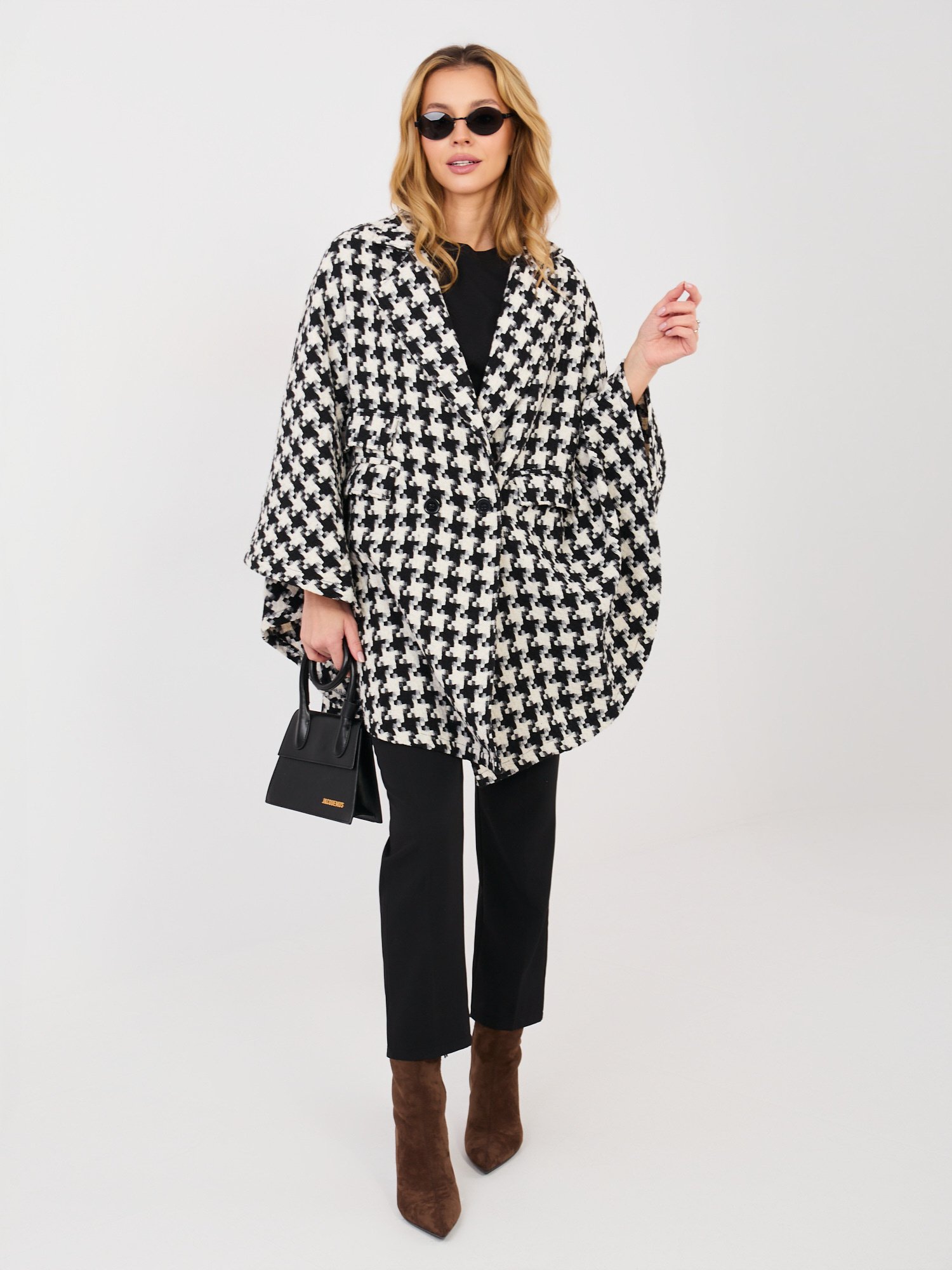 Dvieilis pončo stiliaus paltas su vilna "SOFITA" juodai baltas