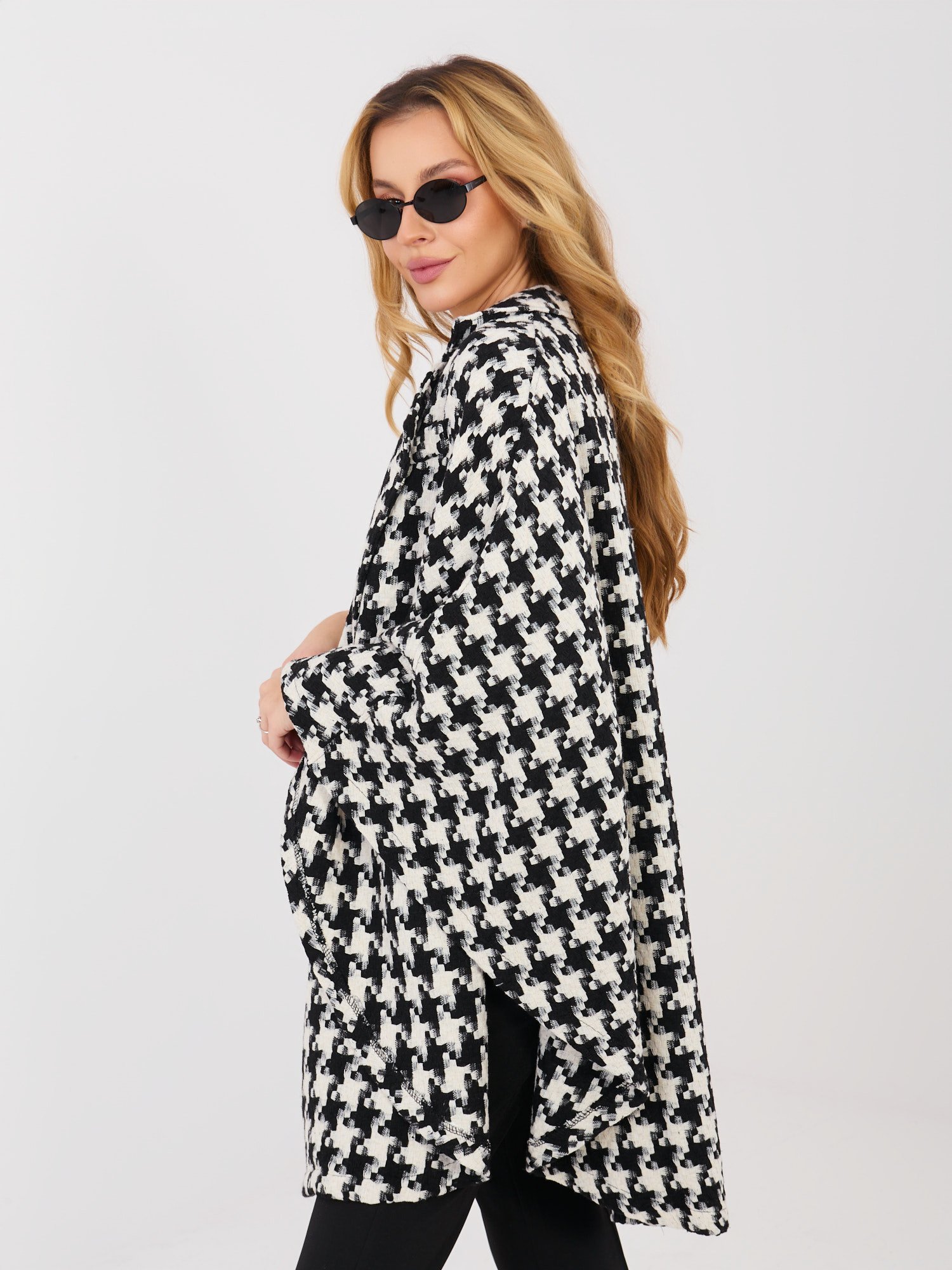 Dvieilis pončo stiliaus paltas su vilna "SOFITA" juodai baltas - Image 4