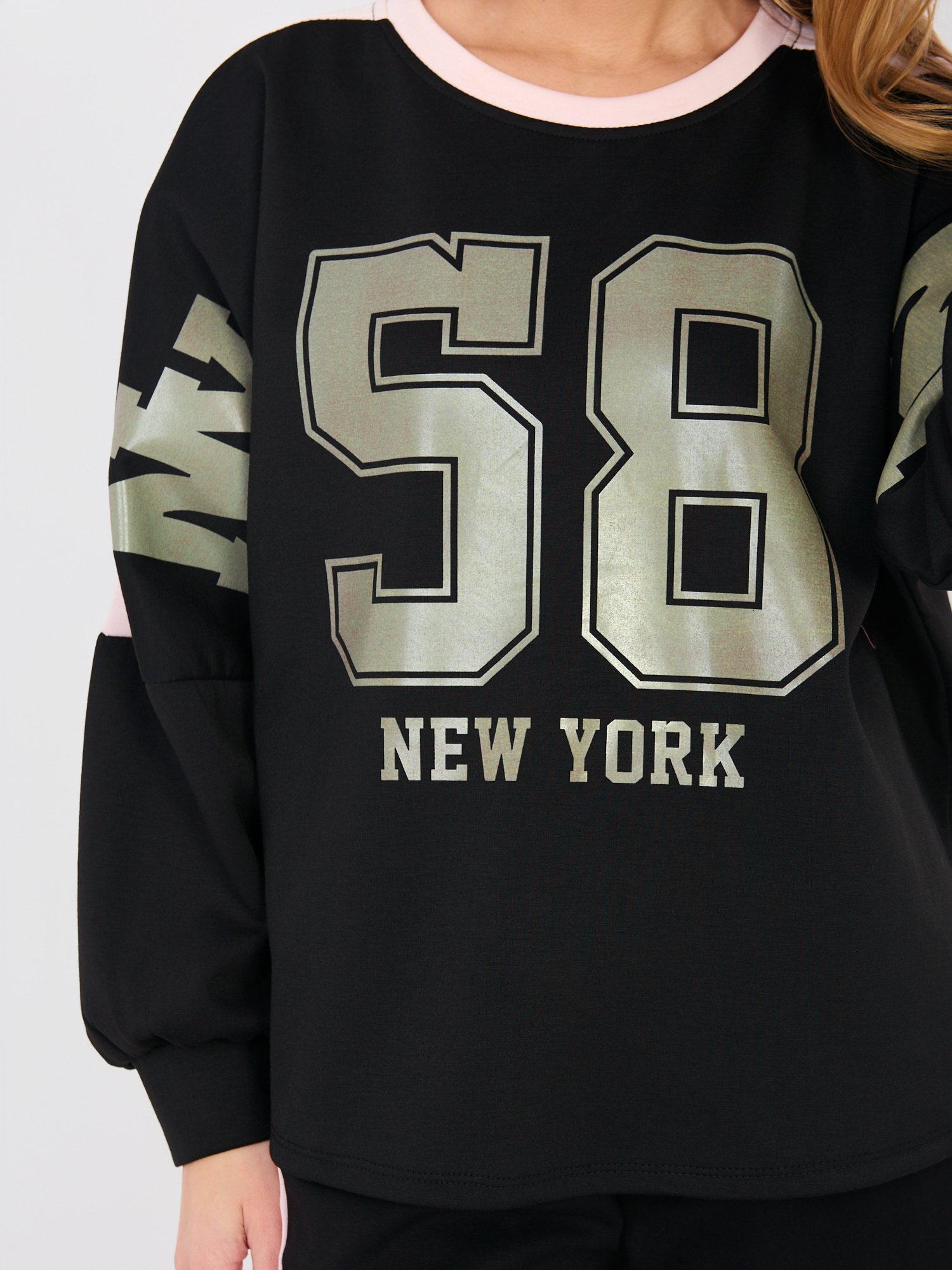 Džemperio ir kelnių laisvalaikio komplektas iš sviestinės medžiagos "Nr. 58" juoda - Image 5