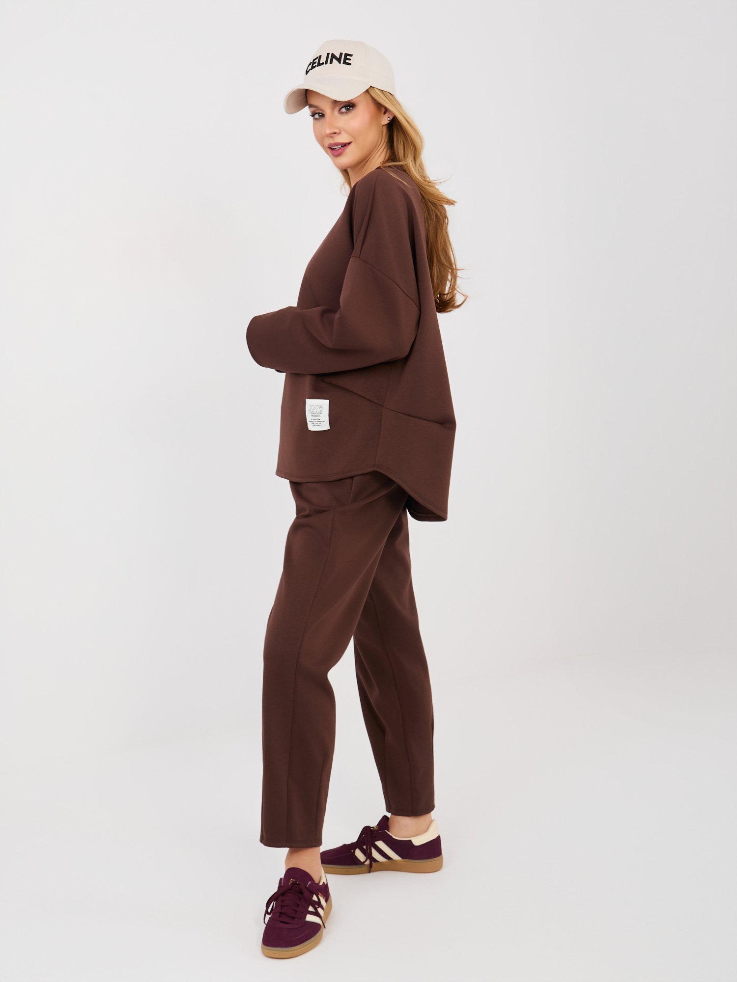 Laisvalaikio komplektas su minimalistinėmis etiketėmis "ANTERO" tamsi ruda - Image 3