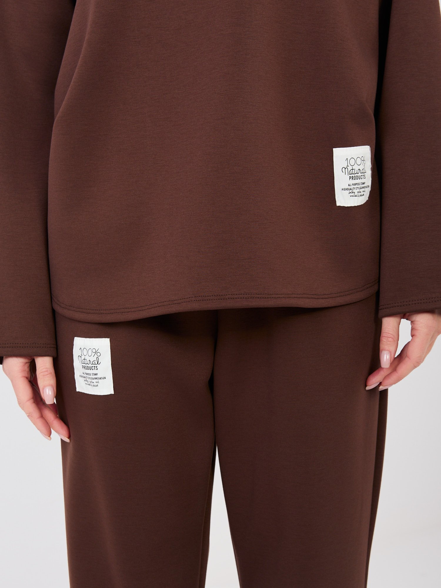 Laisvalaikio komplektas su minimalistinėmis etiketėmis "ANTERO" tamsi ruda - Image 4