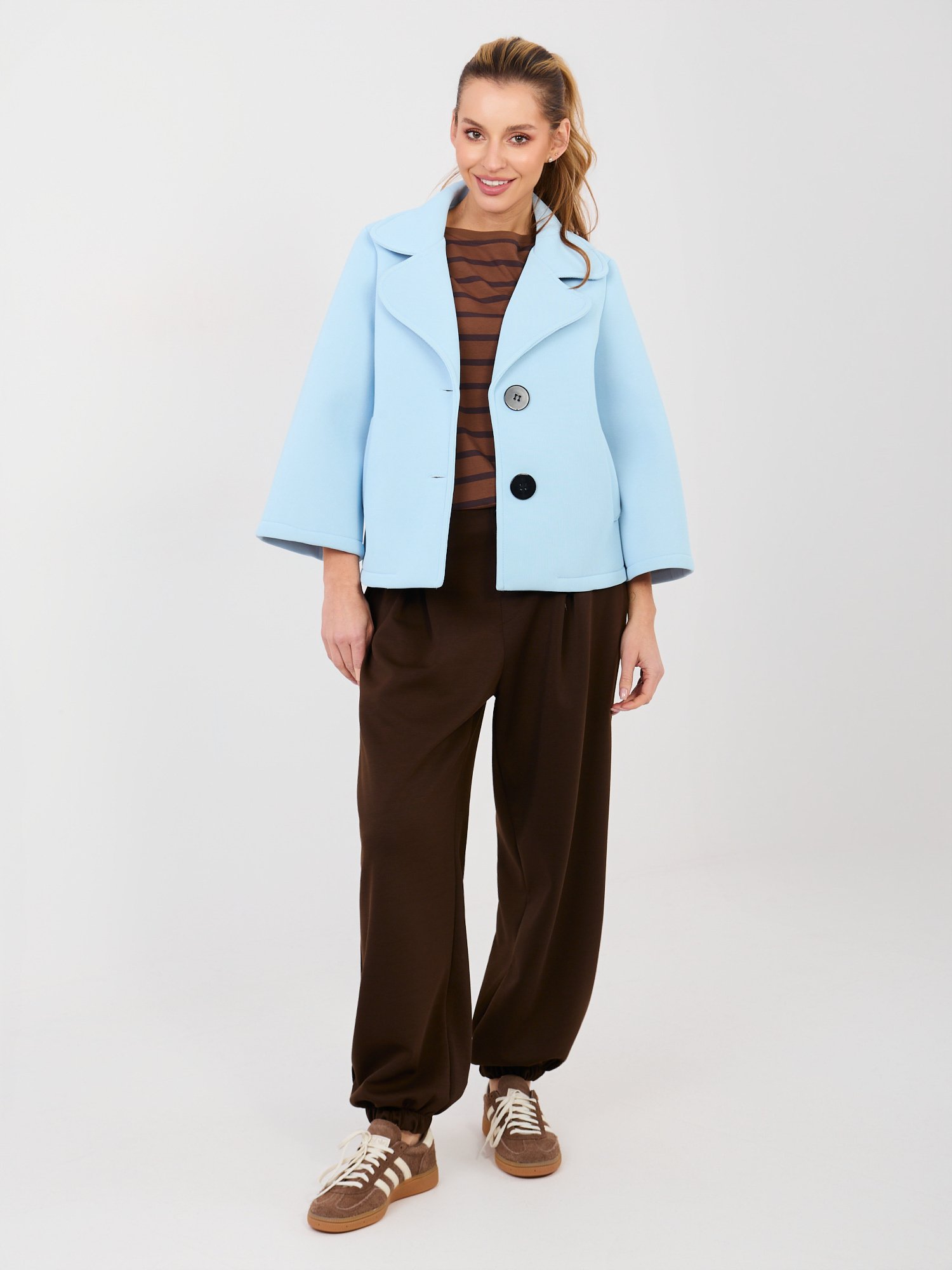 Casual stiliaus trumpas paltukas “ELVAN ” šviesi mėlyna