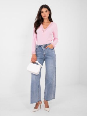 Palaidinė su nėrinių apvadais ir V formos iškirpte "CHANDRA" šviesi rožinė