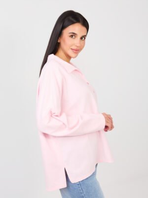 Alternative view of Palaidinė su klasikine apykakle ir daliniu sagų užsegimu "ARJUNA"