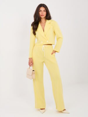 Trumpo švarkelio ir kelnių komplektas iš sviestinės medžiagos "EVON" šviesi geltona