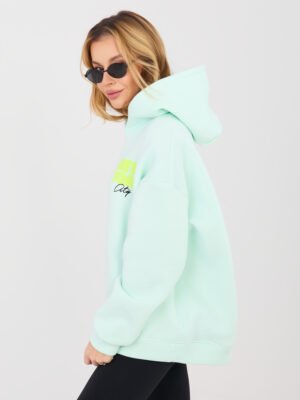 Alternative view of Oversize džemperis su reljefiniu užrašu ir gobtuvu "NORMA" mėtų