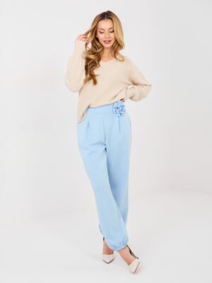 Megztinis su alpakos vilna ir V formos iškirpte "DAREEN" smėlio