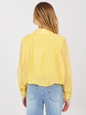 Alternative view of Lengvo audinio palaidinė su klostėmis ir sage "ERICA" - geltona