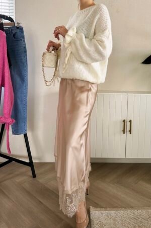 Lukrecija white5