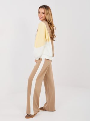 Alternative view of Laisvalaikio komplektas su subtiliu blizgių raidžių akcentu "CHARLY" tamsi smėlio