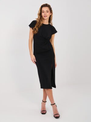 Elegantiška midi suknelė su drapiruote ir skeltuku "MARYN" juoda