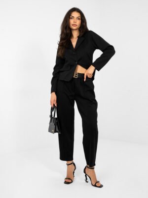 Casual stiliaus minkštos kelnės su akcentine kišene ir diržu "CALLY" juoda